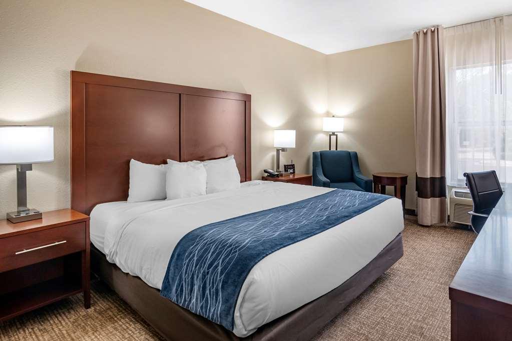 Comfort Inn & Suites Junction City - Near Fort Riley Zimmer foto